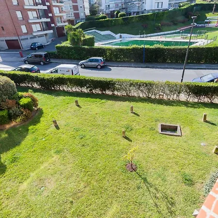 By Next Stop Bilbao * Sopela